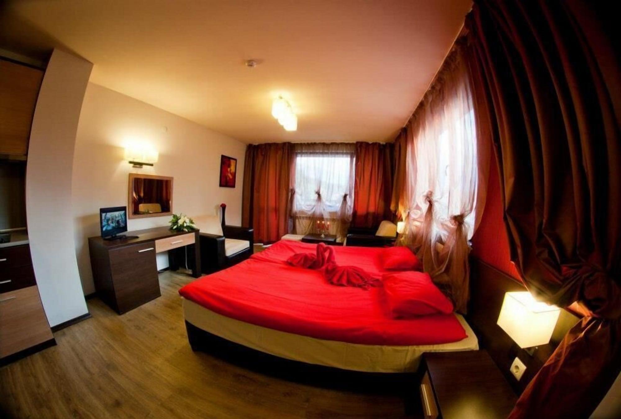 Alexander Hotel サパレヴァ・バニャ エクステリア 写真
